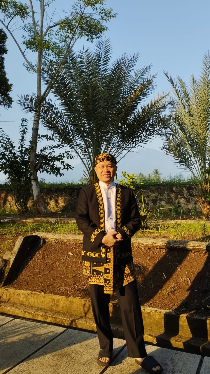 M. Hasan Gaido 1